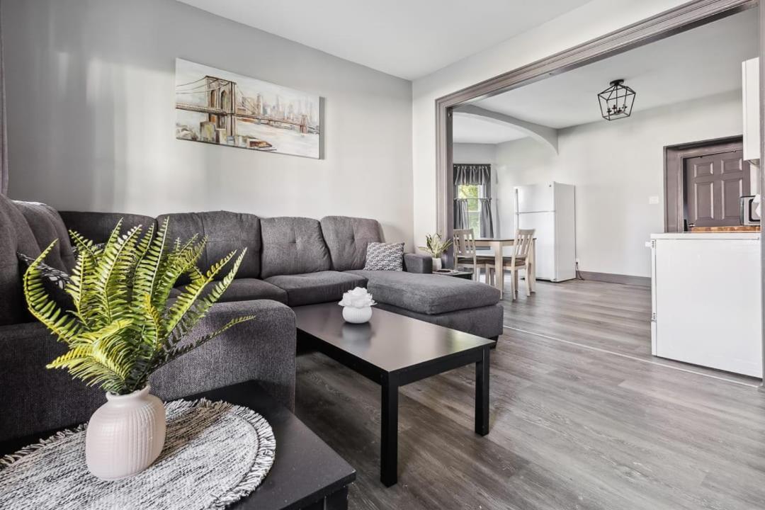 Spacious 6br 2ba Minutes For The Falls & Casino *