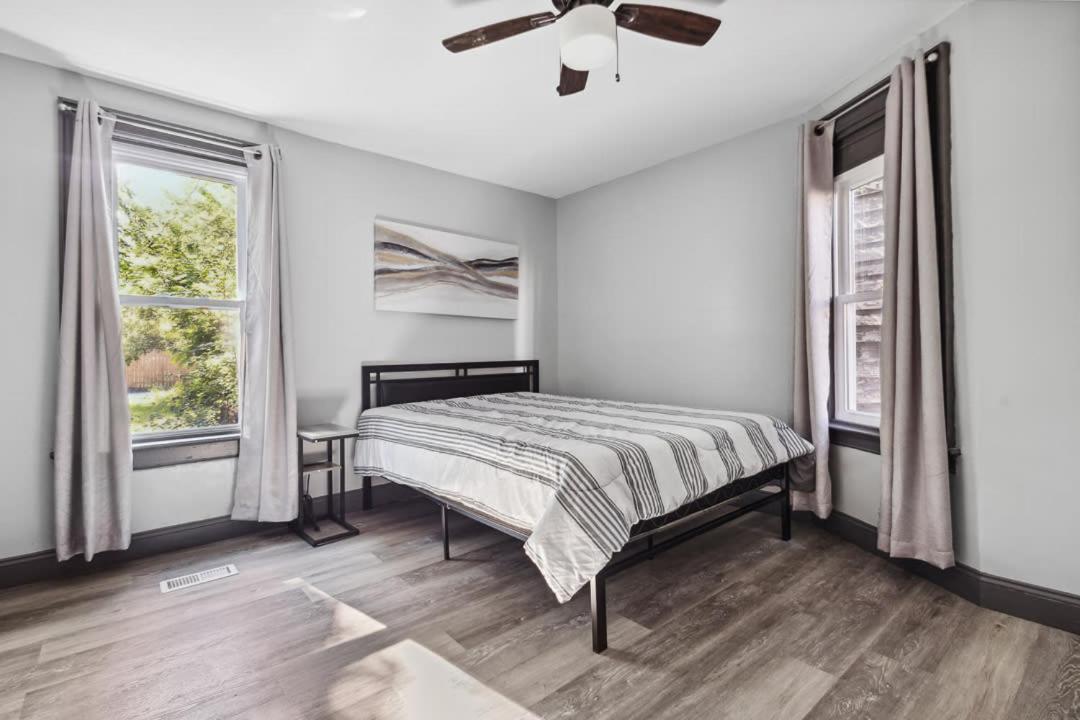 Hébergement de vacances Spacious 6br 2ba Minutes For The Falls & Casino