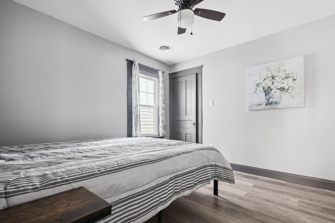 Spacious 6br 2ba Minutes For The Falls & Casino Hébergement de vacances
