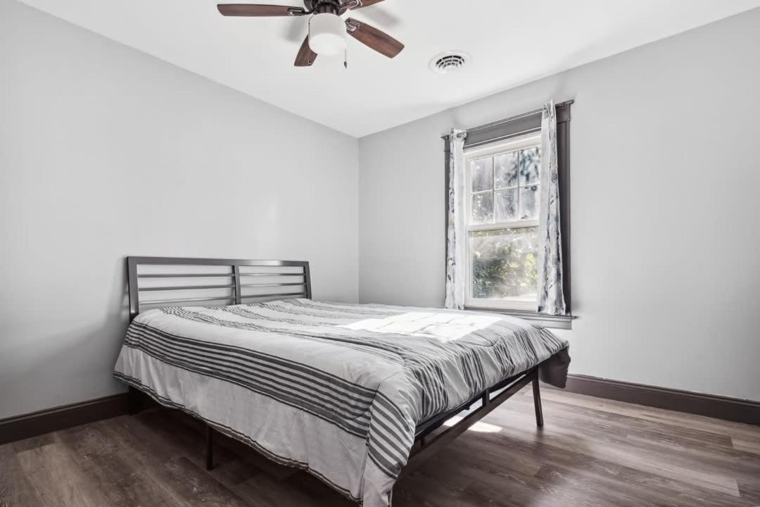 Hébergement de vacances Spacious 6br 2ba Minutes For The Falls & Casino Niagara Falls