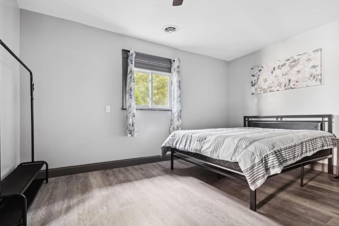 Hébergement de vacances Spacious 6br 2ba Minutes For The Falls & Casino